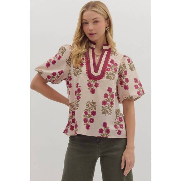 ENTRO Tops - NEW ENTRO the falling for florals top in beige